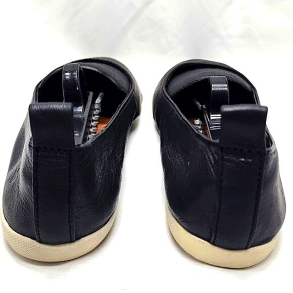 FRYE MELANIE BLACK LEATHER POINTED TOE BALLET SLIP-ON FLATS WOMENS 7 VGUC - Picture 7 of 16